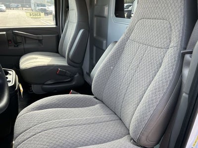 2025 GMC Savana Cutaway 3500 1WT