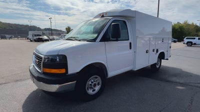 2025 GMC Savana Cutaway 3500 1WT