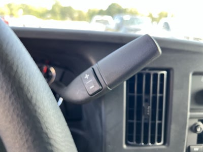 2025 GMC Savana Cutaway 3500 1WT