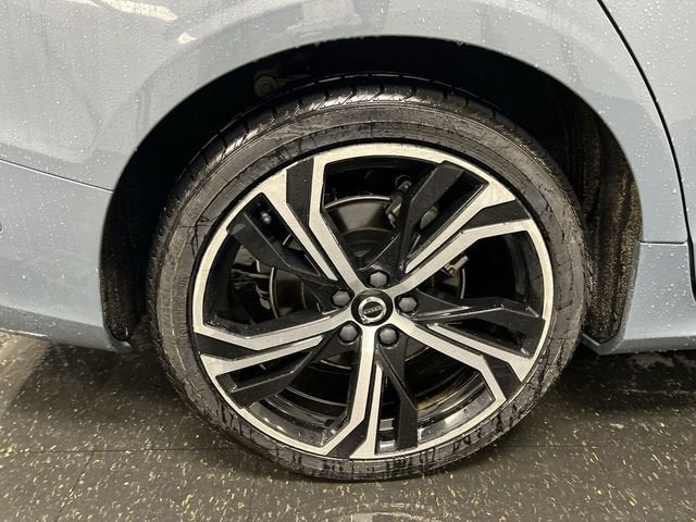 2024 Volvo S60 B5 Plus Dark Theme