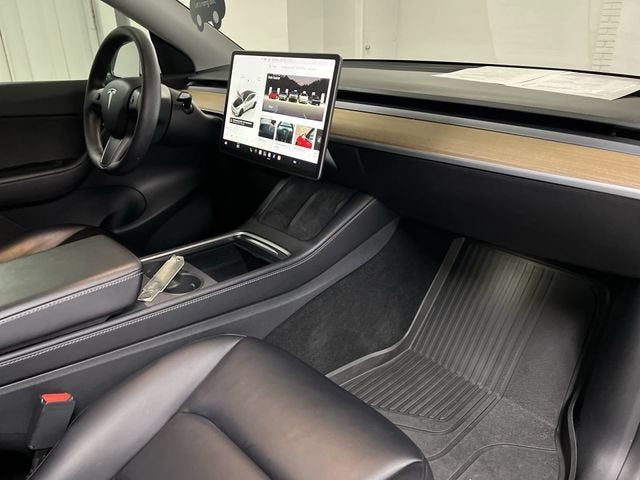 2022 Tesla Model Y Performance Dual Motor All-Wheel Drive