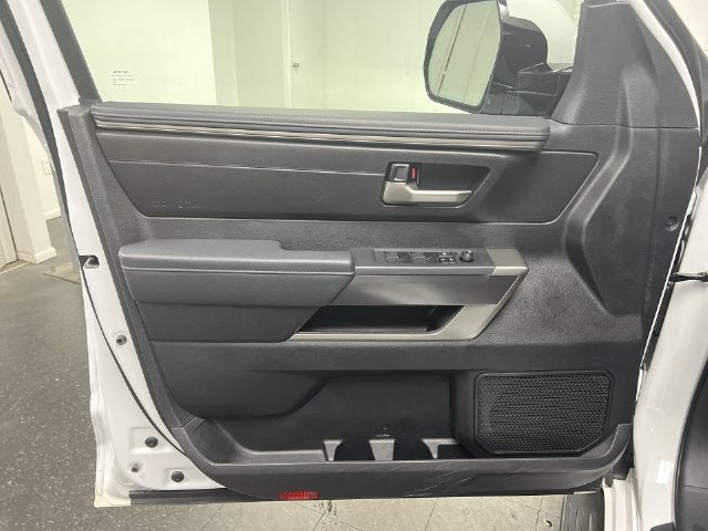 2023 Toyota Sequoia SR5
