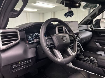 2025 Toyota Sequoia Platinum