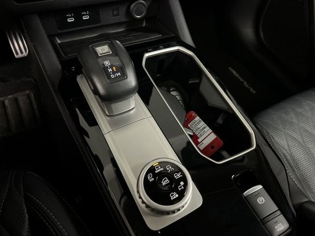 2025 Mitsubishi Outlander SEL - Photo 16