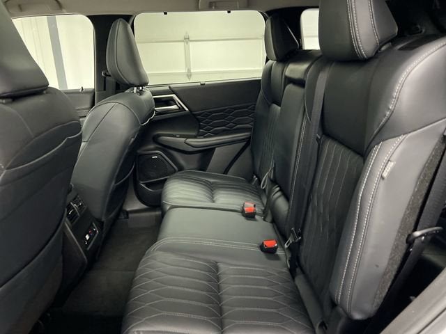 2025 Mitsubishi Outlander SEL - Photo 26