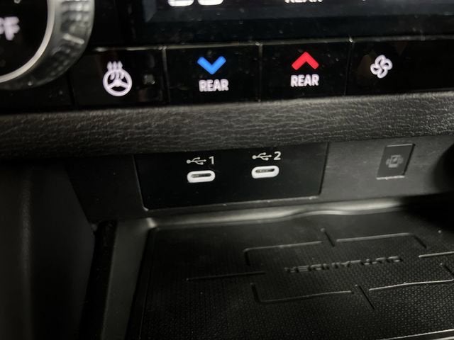 2025 Mitsubishi Outlander SEL - Photo 36