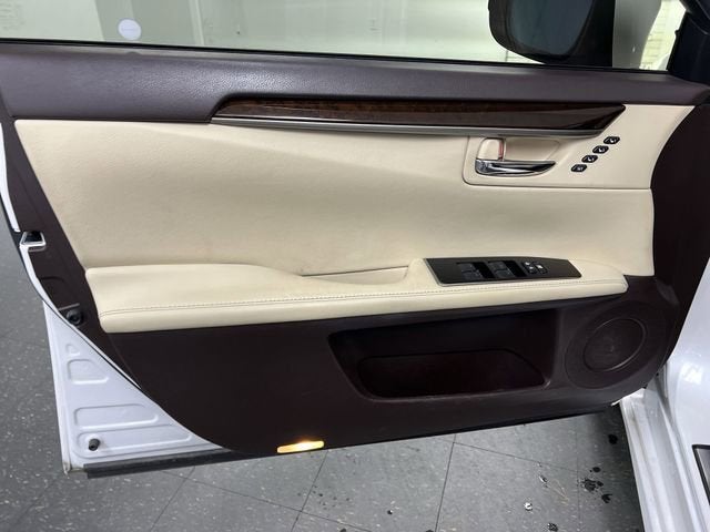 2016 Lexus ES 350 NA