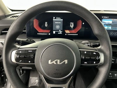2025 Kia K5 LXS