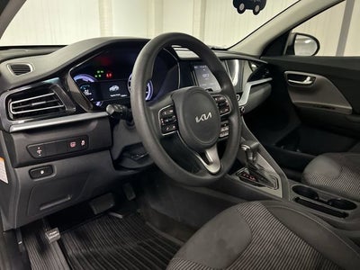 2022 Kia Niro LX