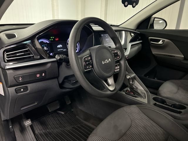 2022 Kia Niro LX