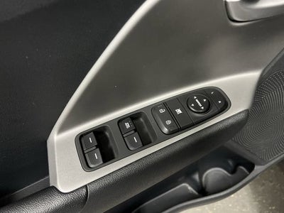 2022 Kia Niro LX
