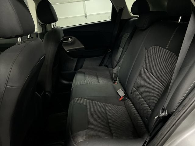 2022 Kia Niro LX