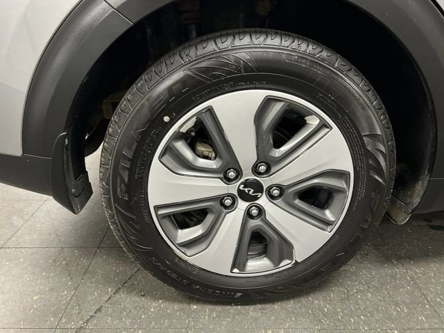 2022 Kia Niro LX