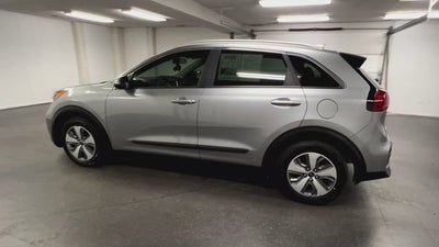 2022 Kia Niro LX