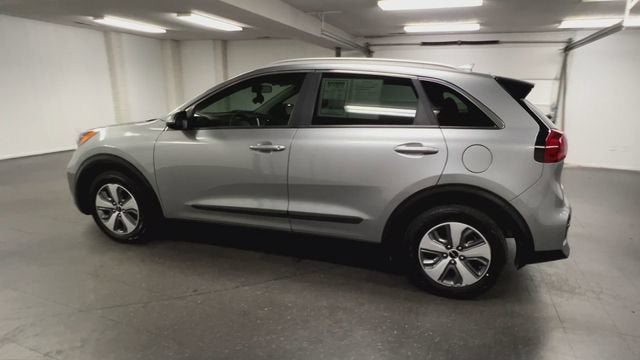 2022 Kia Niro LX