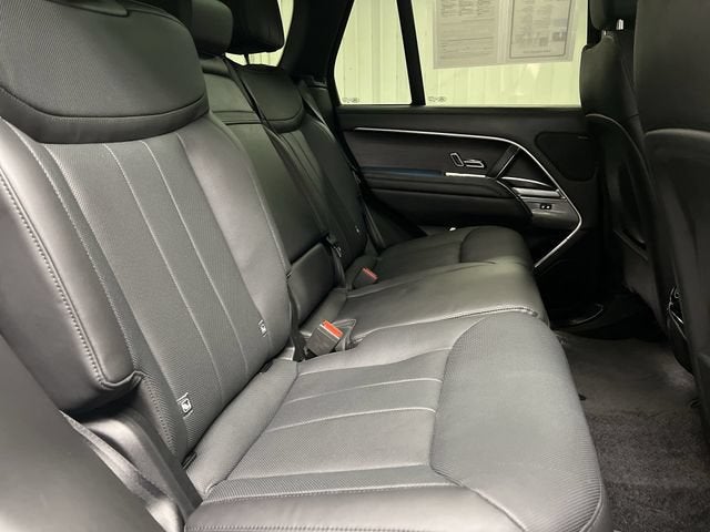 2023 Land Rover Range Rover P530 SE