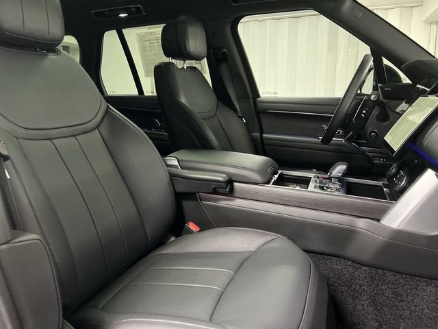 2023 Land Rover Range Rover P530 SE