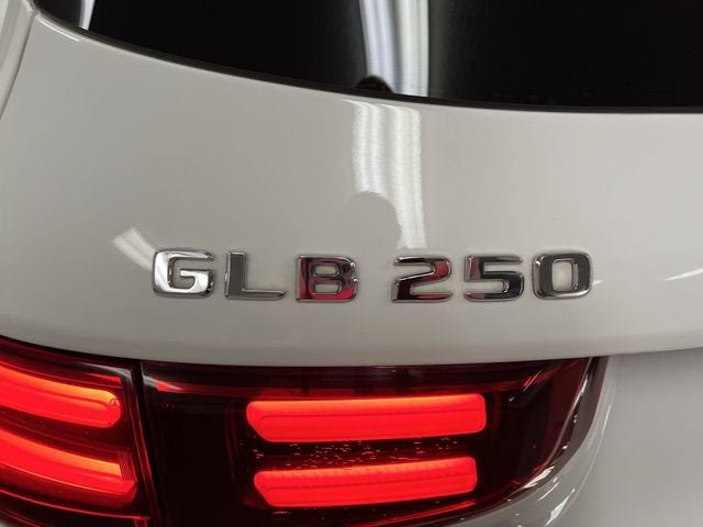 2024 Mercedes-Benz GLB 250 4MATIC®