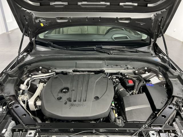 2022 Volvo XC60 B5 Momentum