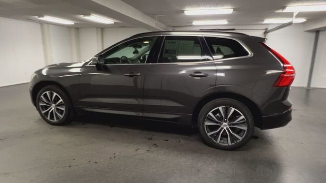 2022 Volvo XC60 B5 Momentum