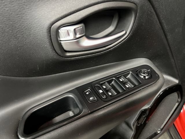 2019 Jeep Renegade Altitude FWD